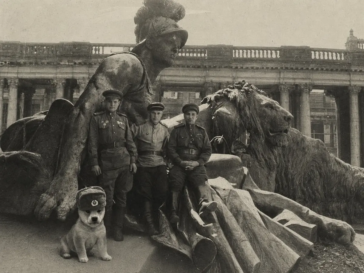 Soviet archival photograph with Собака